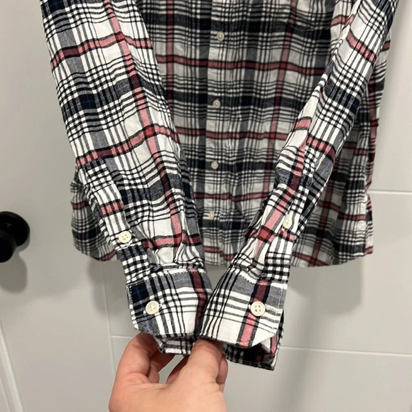 Banana Republic  classic fit flannel button up shirt size large - Picture 6 of 12